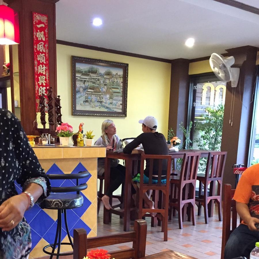 Kookkai House Hostel Patong ภายนอก รูปภาพ