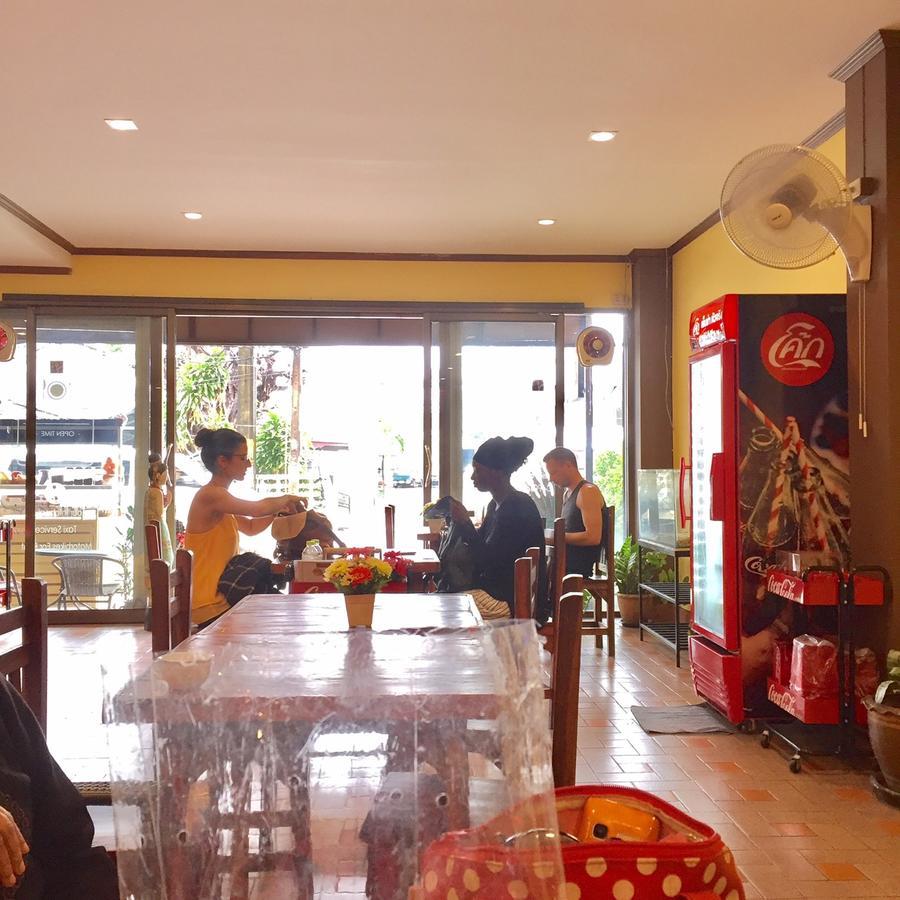 Kookkai House Hostel Patong ภายนอก รูปภาพ