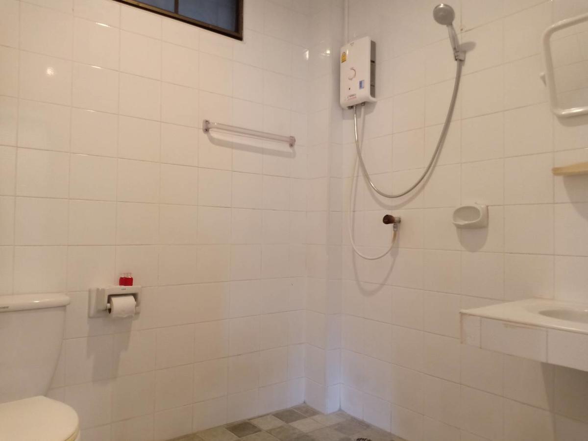 Kookkai House Hostel Patong ภายนอก รูปภาพ