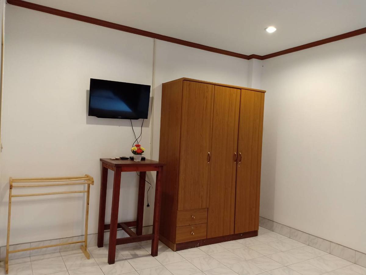 Kookkai House Hostel Patong ภายนอก รูปภาพ