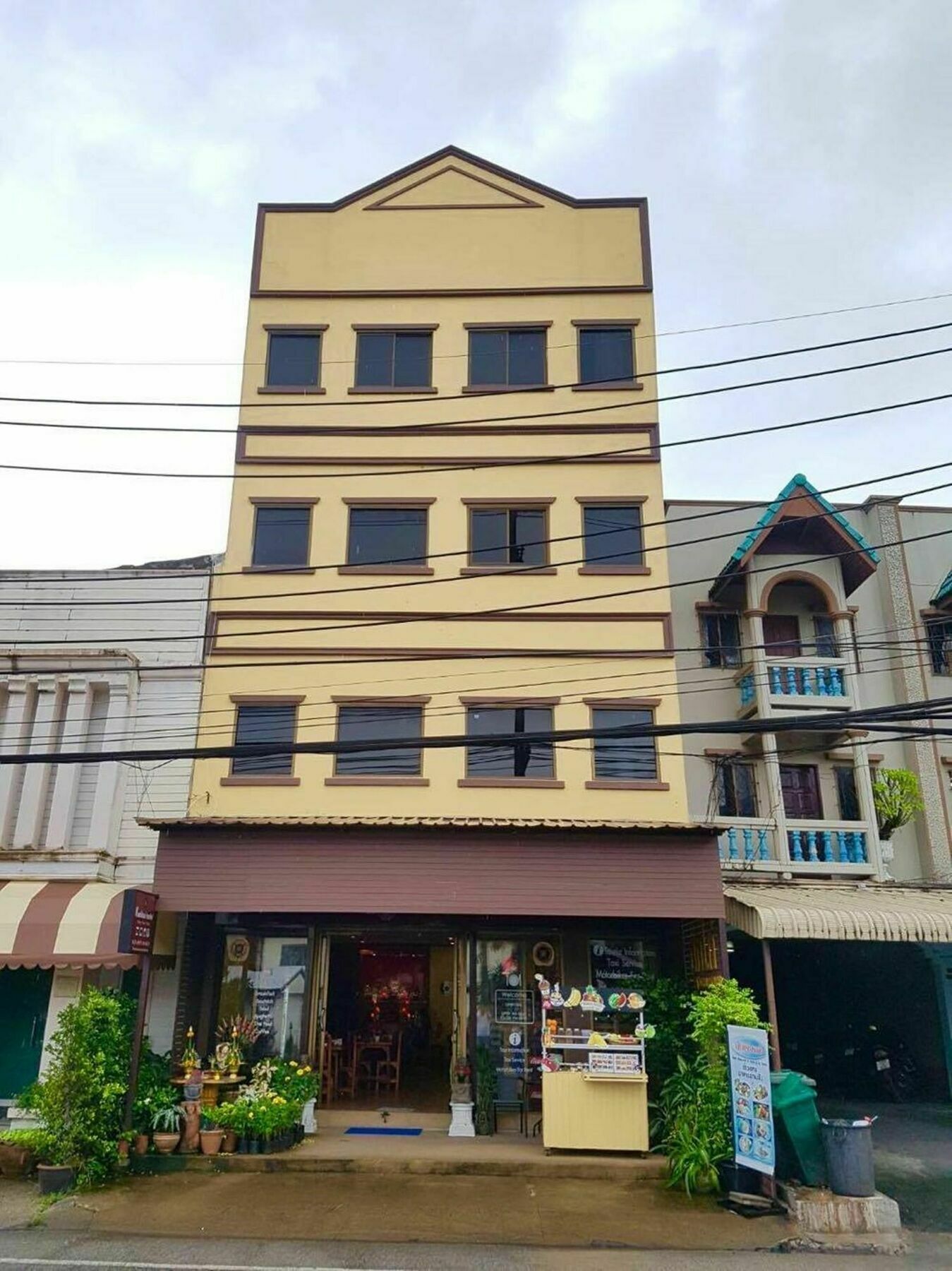 Kookkai House Hostel Patong ภายนอก รูปภาพ