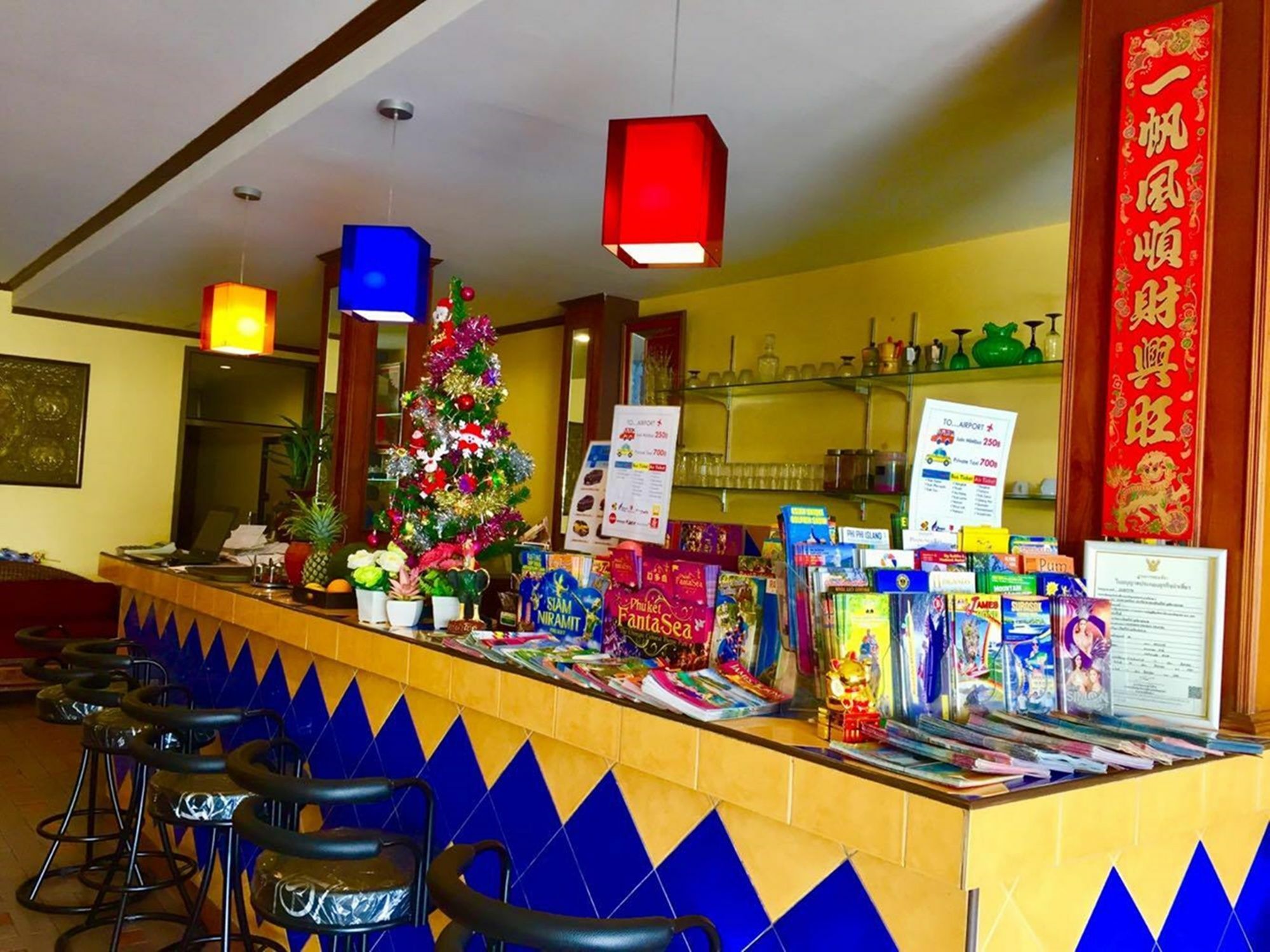 Kookkai House Hostel Patong ภายนอก รูปภาพ
