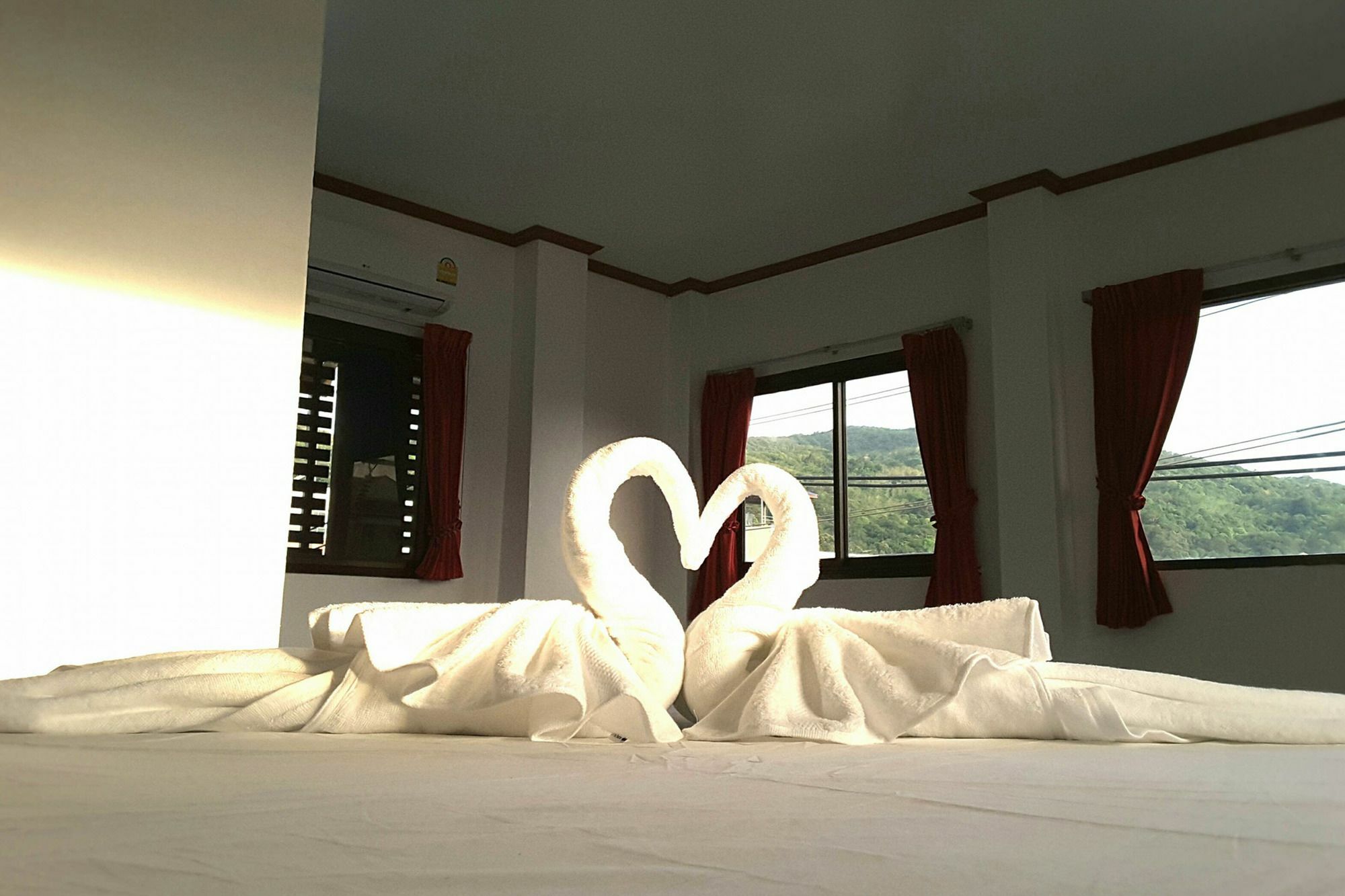 Kookkai House Hostel Patong ภายนอก รูปภาพ